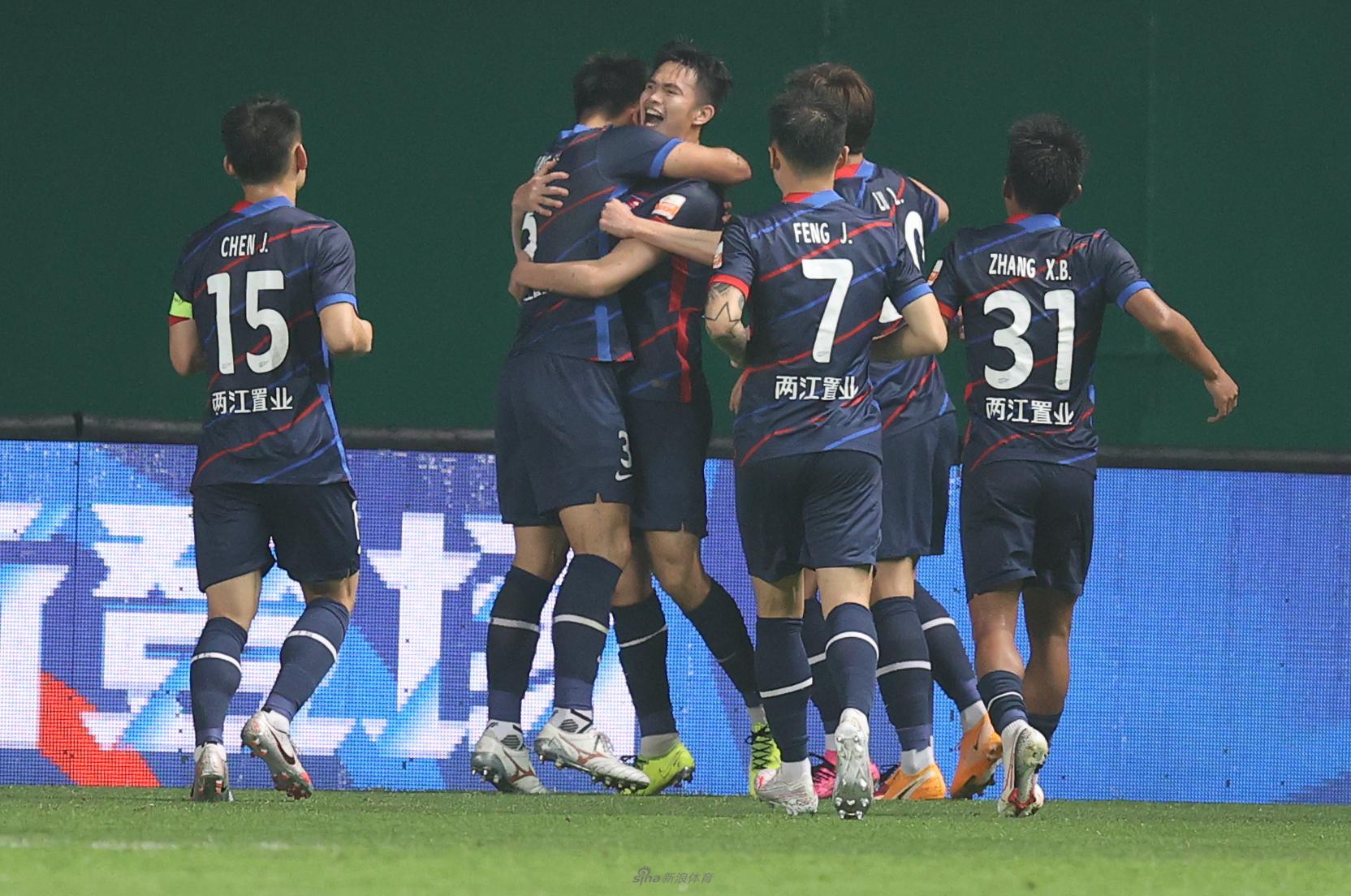 جدول ترتيب الدوري الألماني ٢٠٢٤توقعات وتحليل مفصل